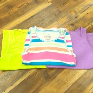 Bundle of 3 tank tops